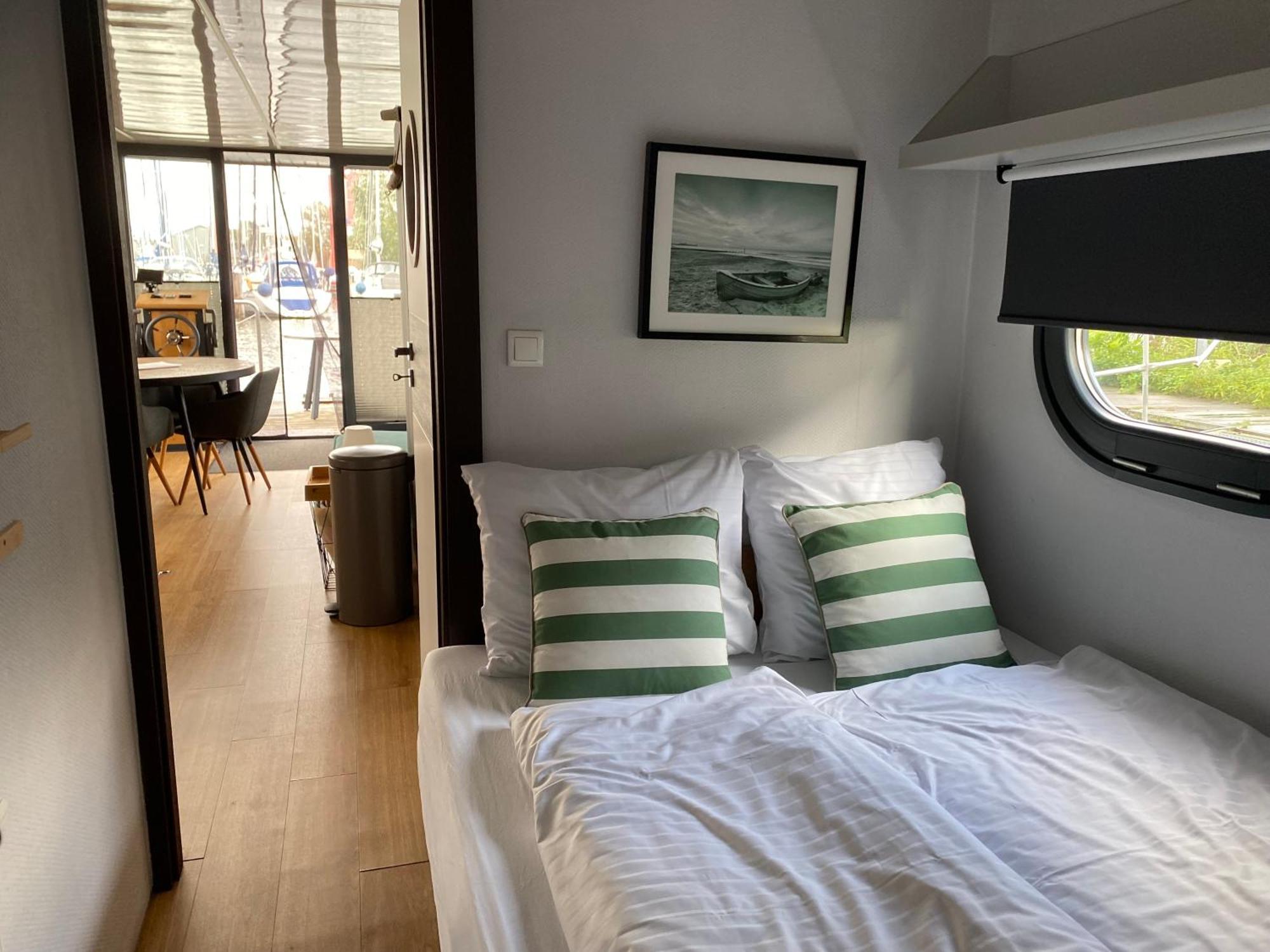 Rent To Enjoy Apartment Warns Exterior photo